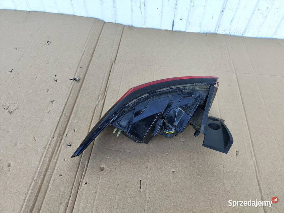 RENAULT CLIO IV LIFT 1720 LED LAMPA PRAWA TYŁ