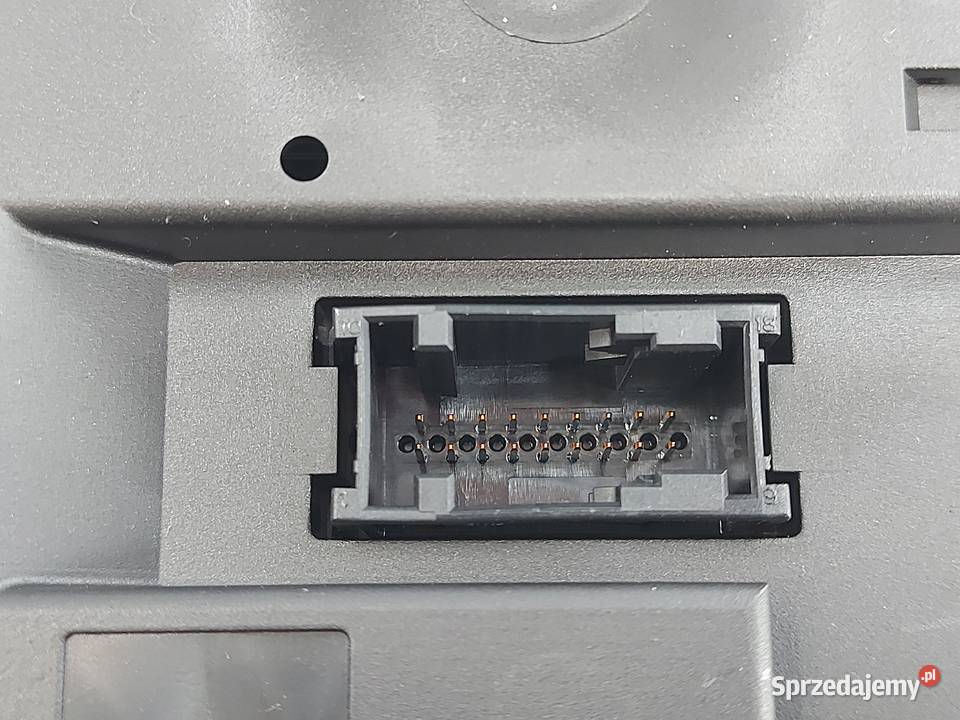 BMW E82 E88 20D 11r licznik zegary ANGLIK sprzedam