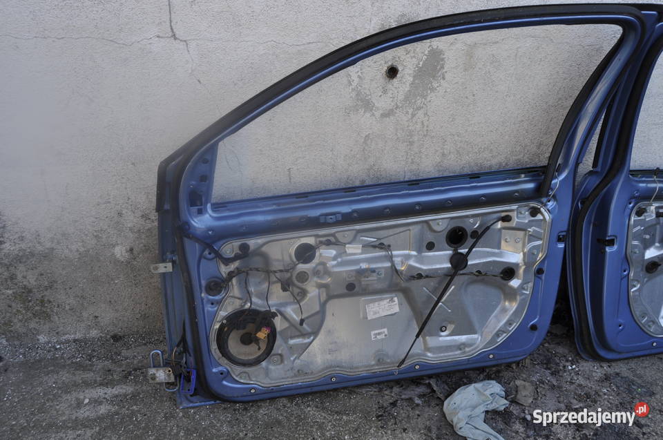 VW POLO 9N DRZWI PRAWE SPRZEDAM KPL Sierakowice