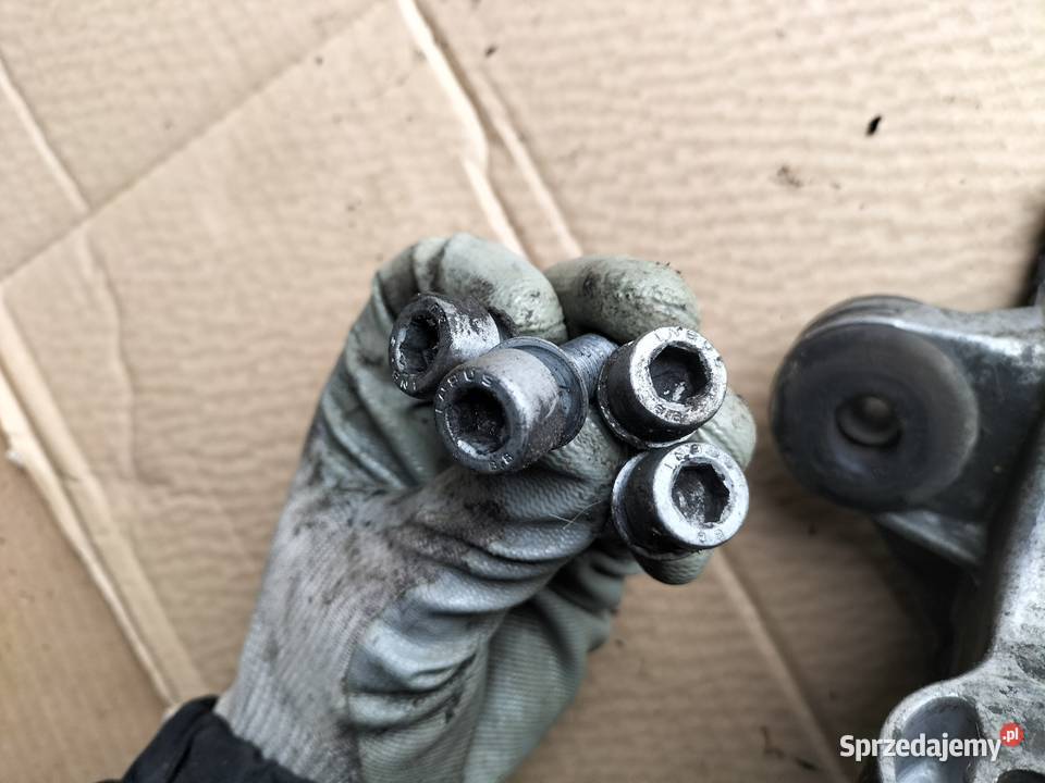 AUDI 80 B4 80B4 19 D TD TDI 853399114 ŁAPA Kamień-Kolonia