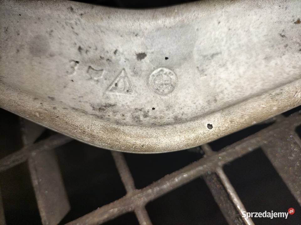 Wahacz poprzeczny tylny górny BMW E39 Oryginał śląskie Poręba