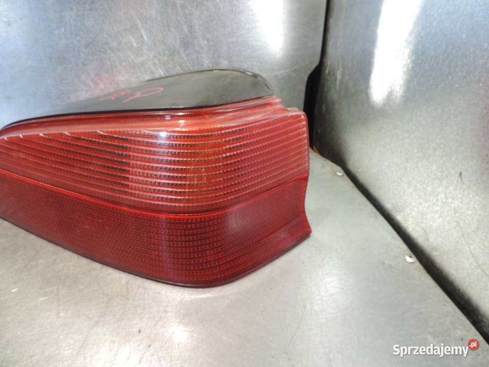 PEUGEOT 106 LAMPA PRAWA TYLNA małopolskie Nowy Sącz