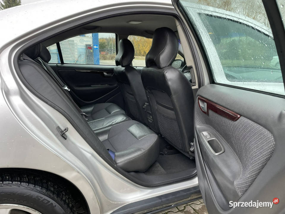 Volvo S60 24 Turbo 200 2001r Z Automatyczną nieuszkodzony sprzedam