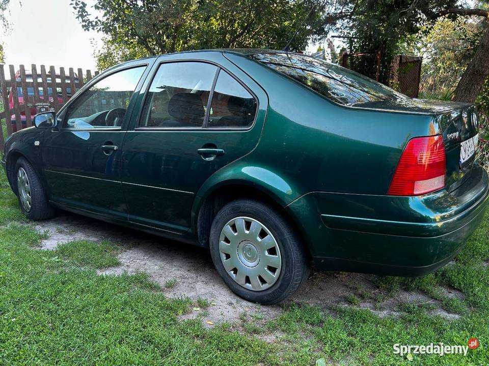 VW Bora 16 SR 101 1999r Klima Zarejestrowany CD Dąbrowa sprzedam