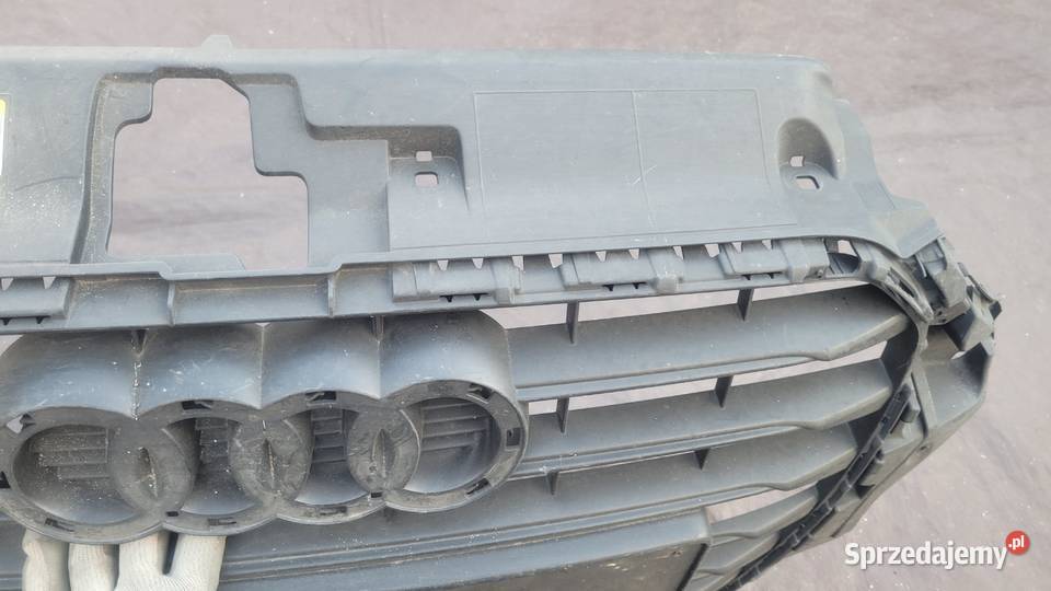 AUDI A3 8V ATRAPA GRILL PRZÓD 8V3853651 1322 Ruda Śląska