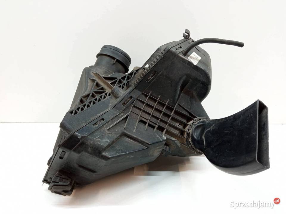 OBUDOWA FILTRA POWIETRZA 8K0133837T Audi A4 IV Obudowy filtrów świętokrzyskie