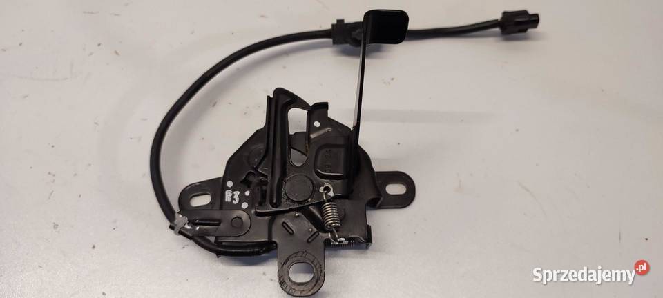 MAZDA 2 TOYOTA YARIS IV ZAMEK MASKI