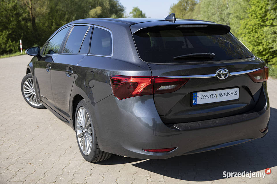 avensis toyota szklany dach 1800cm3 sprzedam