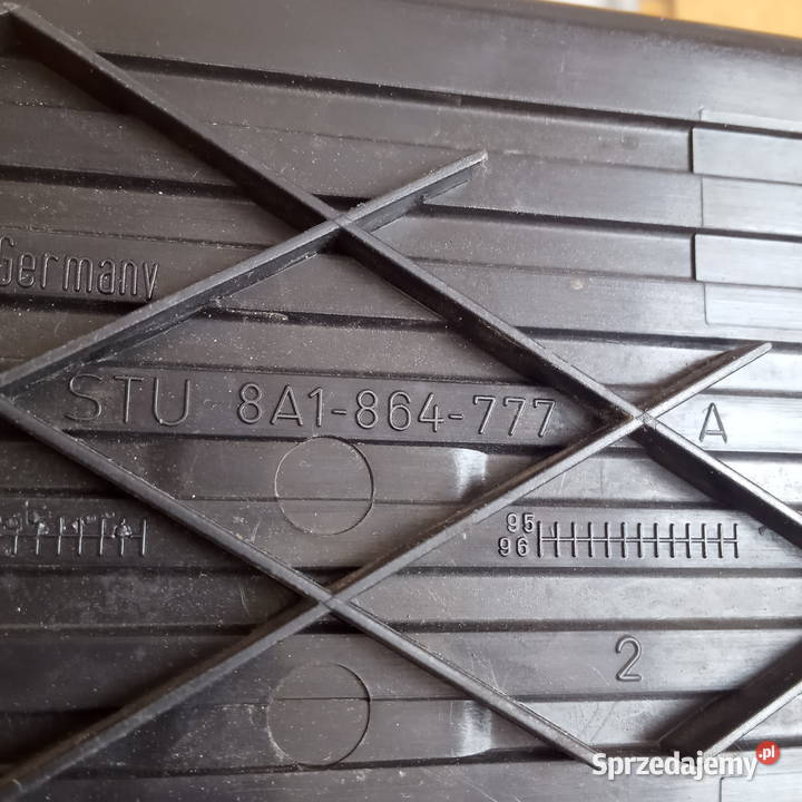 Audi 80 B4 Podnóżek Podstopnica 8A1864777A podkarpackie Dębica sprzedam