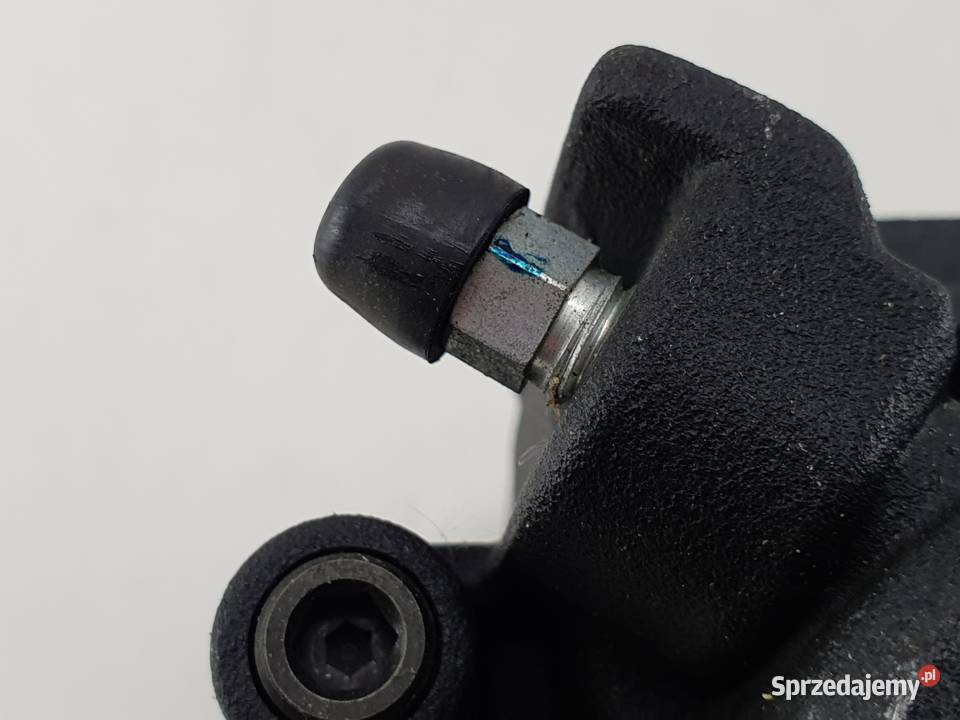 SUZUKI GSR 750 1116 ZACISK HAMULCOWY TYŁ łódzkie Janowice sprzedam