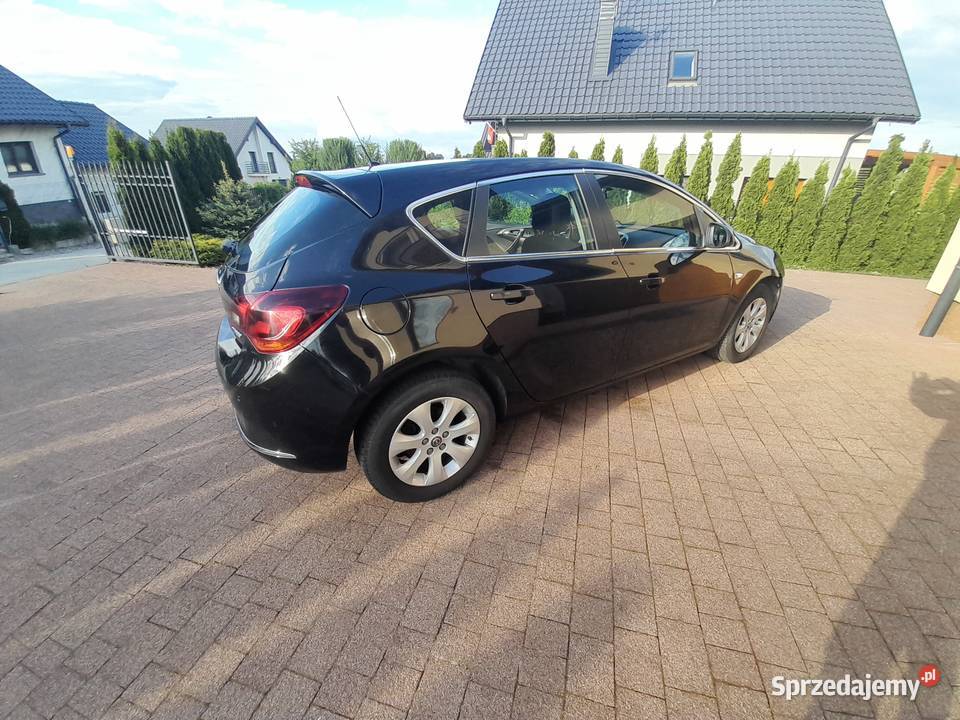 Opel asta J niski przebieg