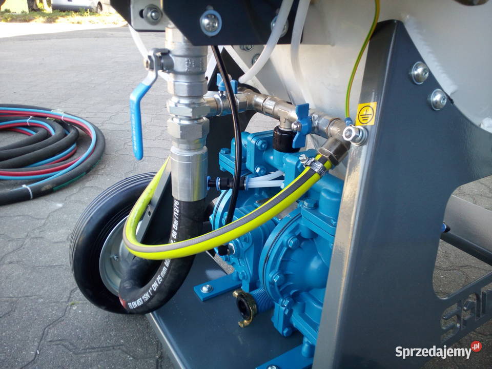 Bezpyłowa hydropiaskarka Sandbot100 Nowa