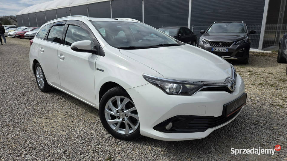 Toyota Auris 18 HSD 136 PDC Serwisowany Kamera Auris
