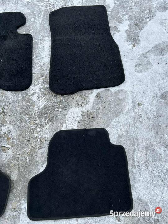 Dywaniki welurowe materiałowe bmw f32 oryginalne Motoryzacja Trójczyce