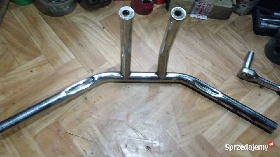 Kierowca calowa Harley i inne Dynów