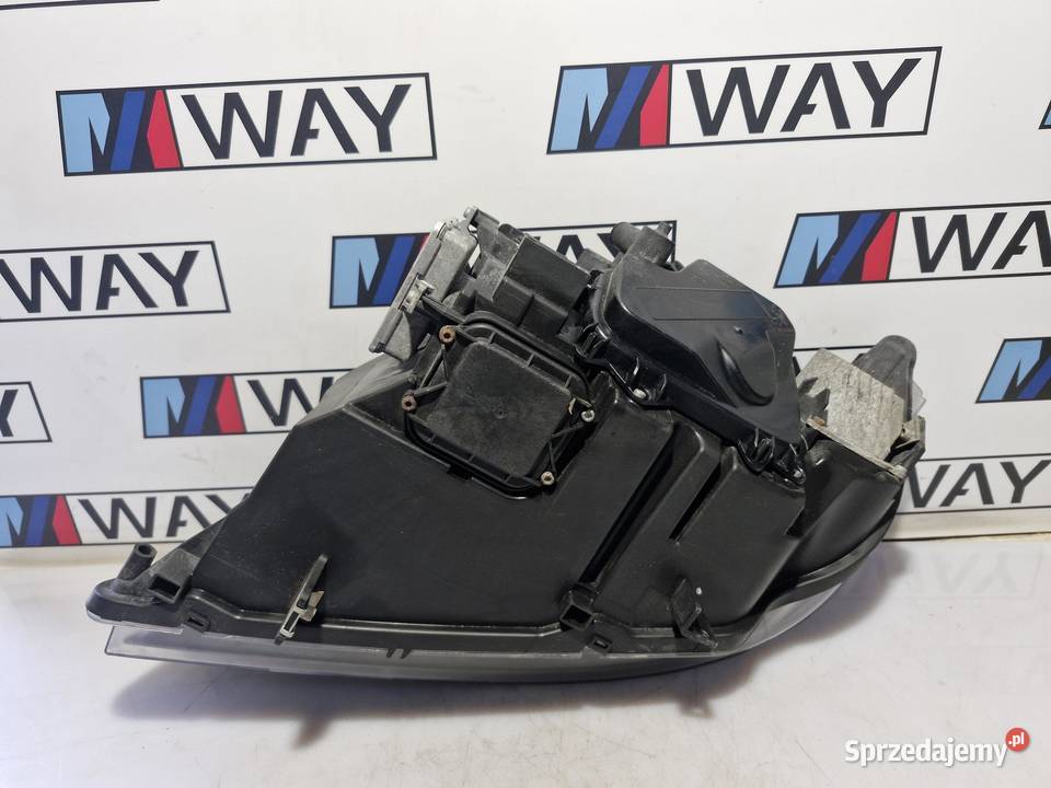 7202590 BMW E90 E91 LAMPA PRAWA PRAWY PRZÓD BI osobowe dolnośląskie