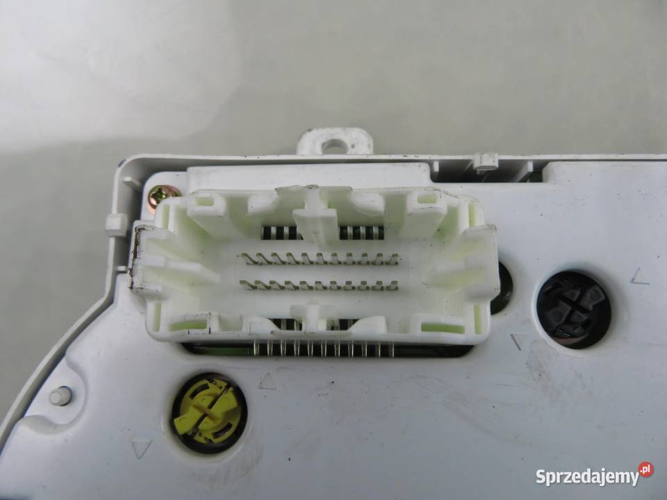 LICZNIK MITSUBISHI OUTLANDER I 24 MN162482 Wyposażenie wnętrza