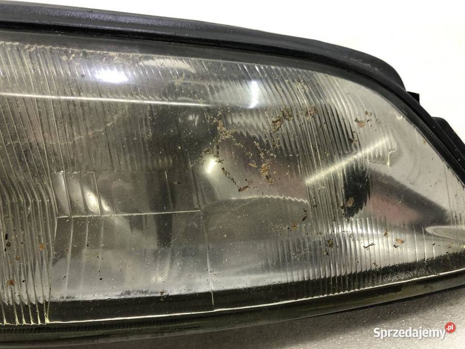 LAMPA PRAWY PRZÓD OPEL VECTRA B