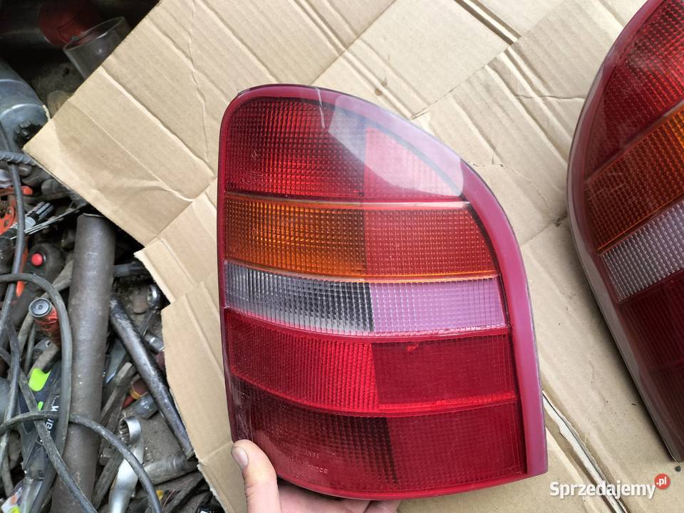 FORD MONDEO MK2 KOMBI LAMPA TYŁ TYLNA LEWA PRAWA Lampy tylne Kamień-Kolonia