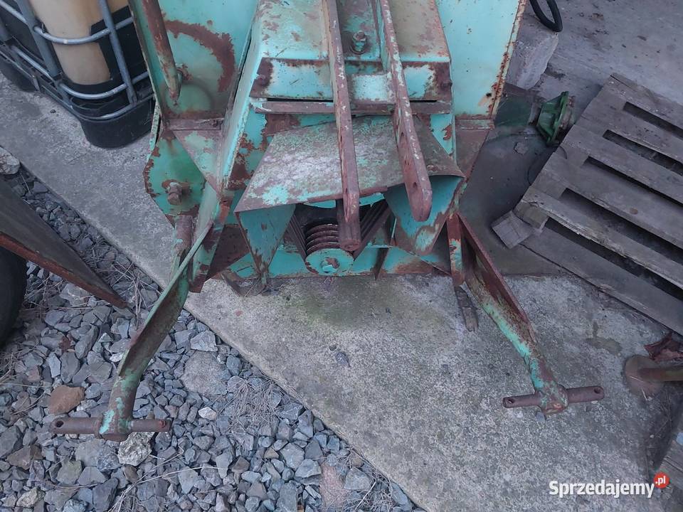 Ścielarka do truskawekrozdrabniacz do słomy BISO Piotrków Trybunalski