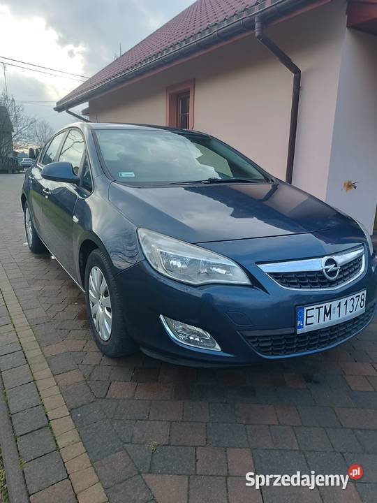 Opel Astra J łódzkie Brzustów