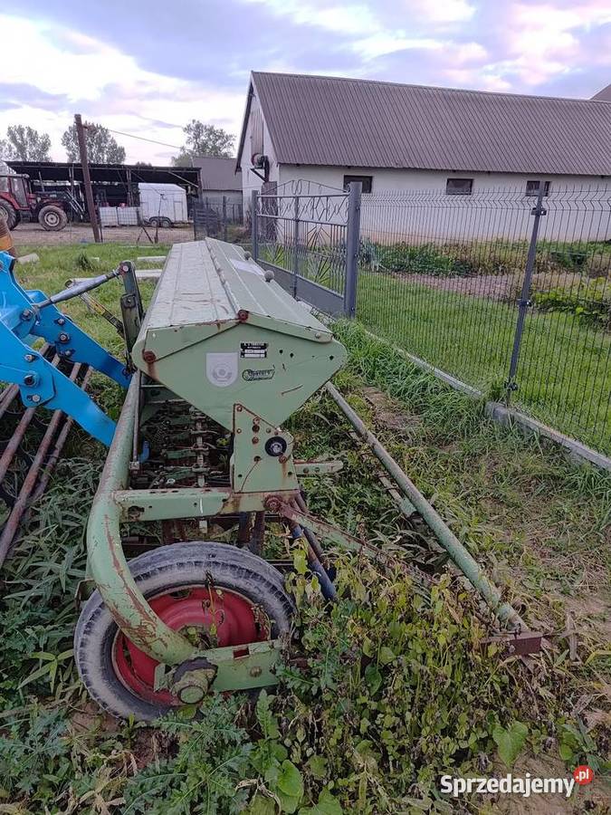 Siewnik Hassia nieuszkodzony Nieskórz