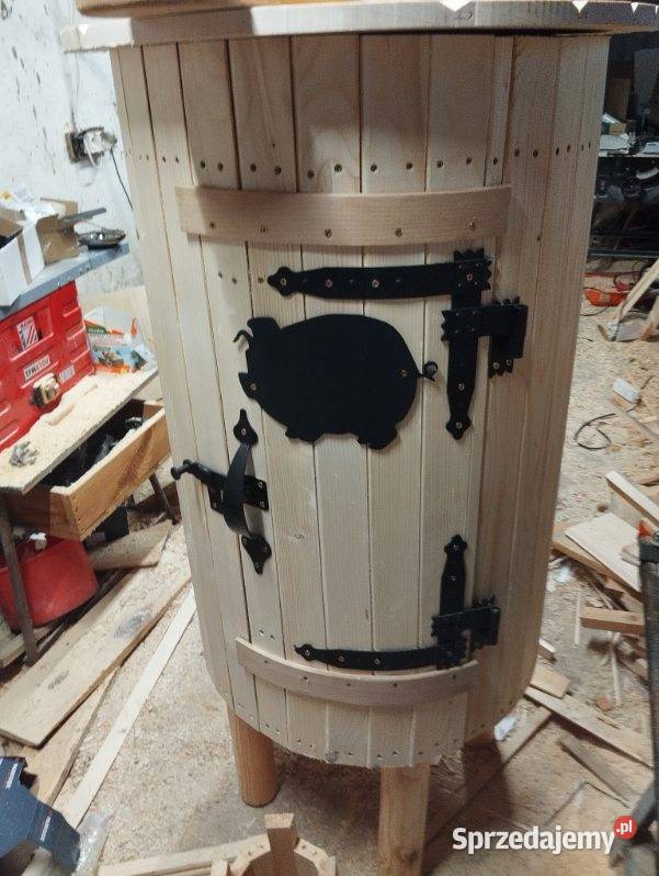 Ogrodowa Wędzarnia drewniana okrągła wędzok małopolskie Kraków