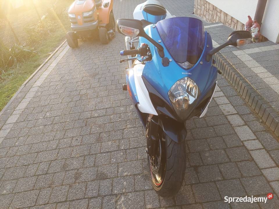 Suzuki gsxr 1000 k8 Suzuki Blizne