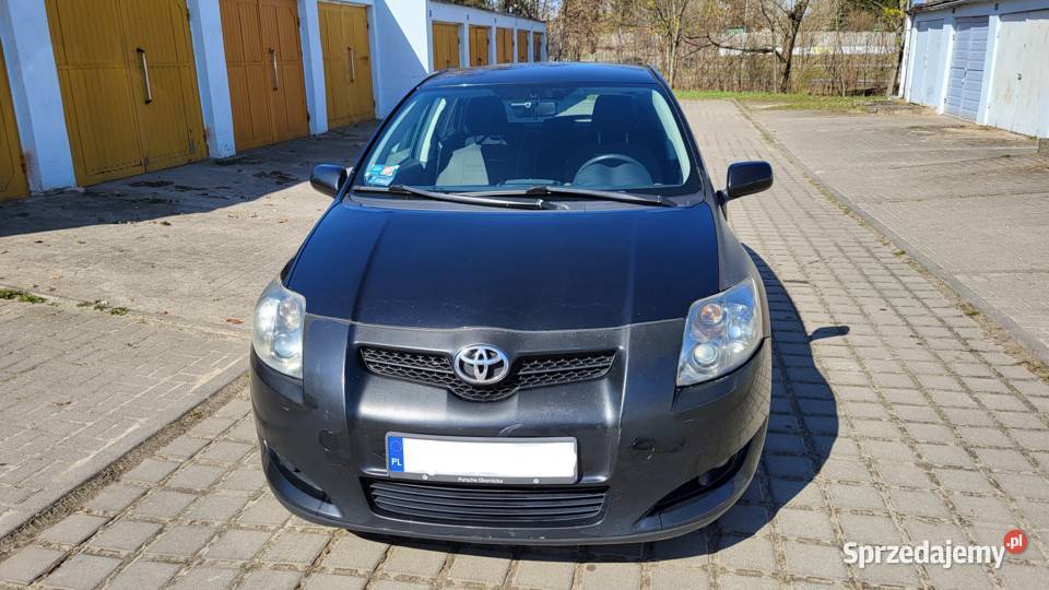 Toyota Auris 20 D4D klima hak czujniki manualna Poznań sprzedam