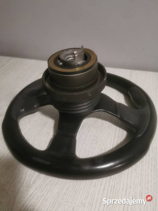 Kierownica sportowa Momo typ D32