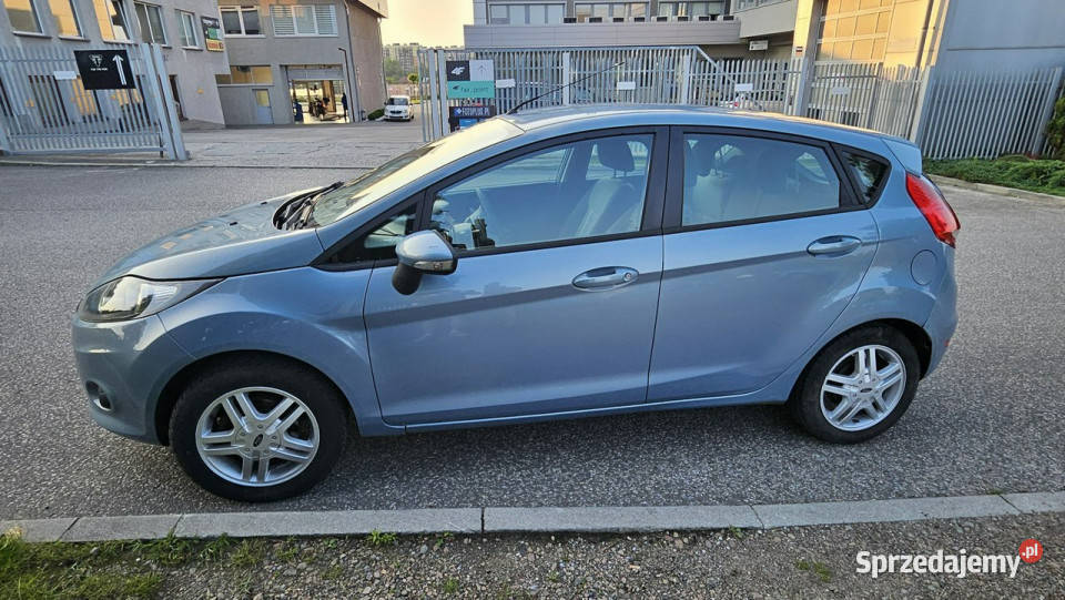 Ford Fiesta Ford Fiesta gołąbkowa na raty bez Rok produkcji 2009 Kraków sprzedam