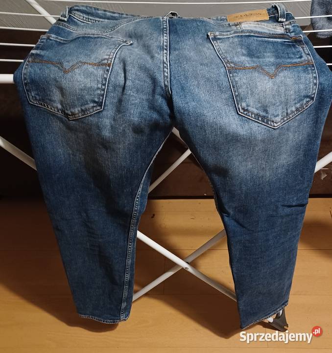 Męskie spodnie jeansowe z dziurą GUESS rozmiar Odzież codzienna Myszków