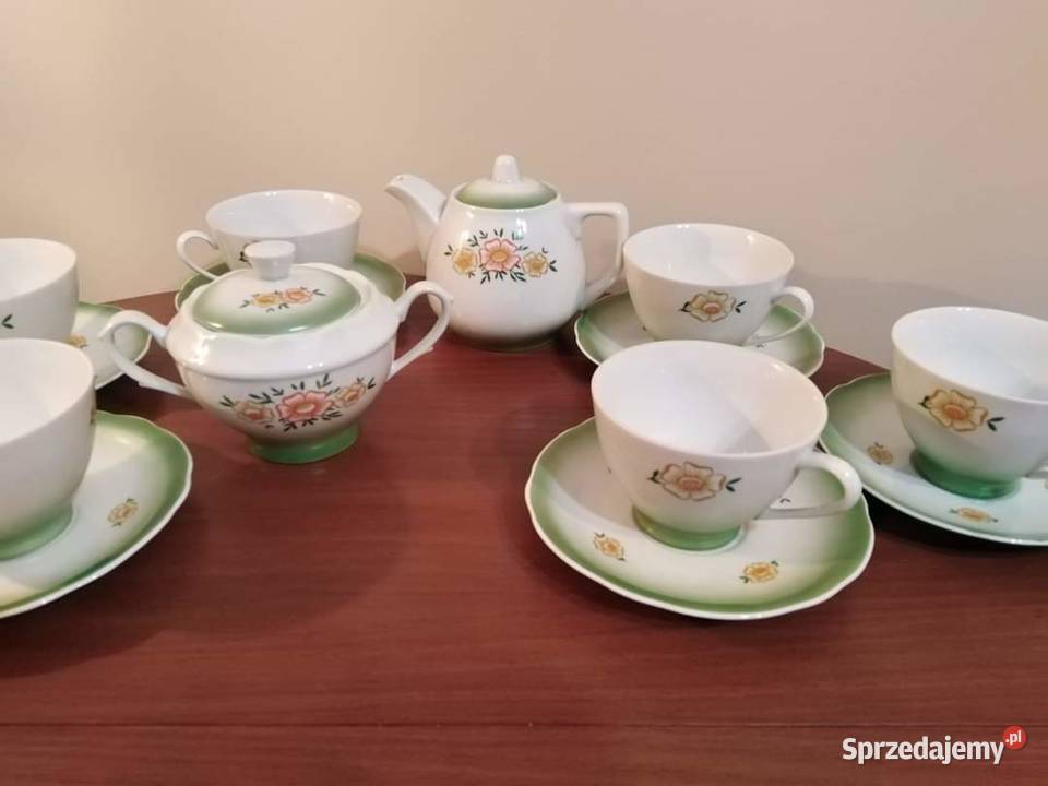 Serwis herbaciany zielony Ćmielów Porcelana i szkło Wałbrzych