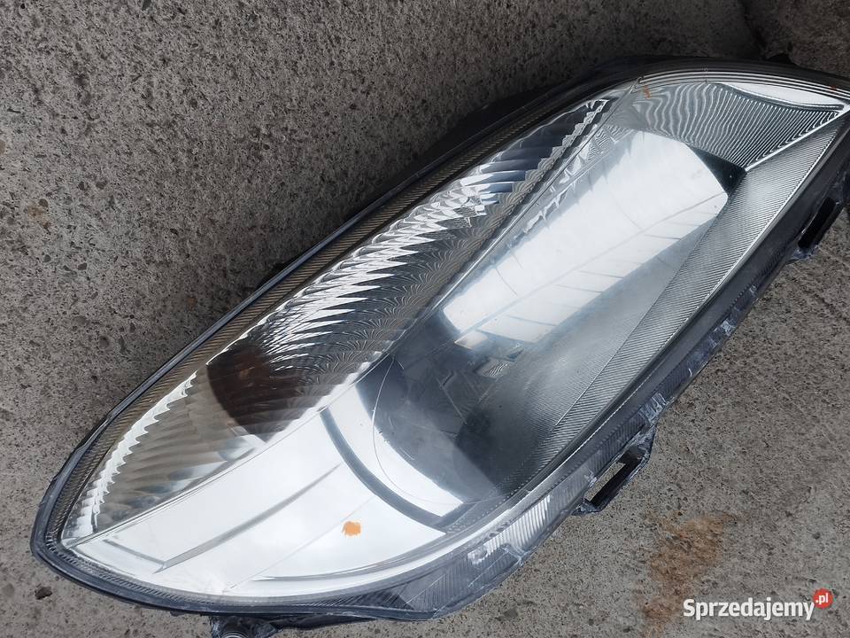 REFLEKTOR LAMP SKODA FABIA II 2 ROOMSTER STRONA podkarpackie