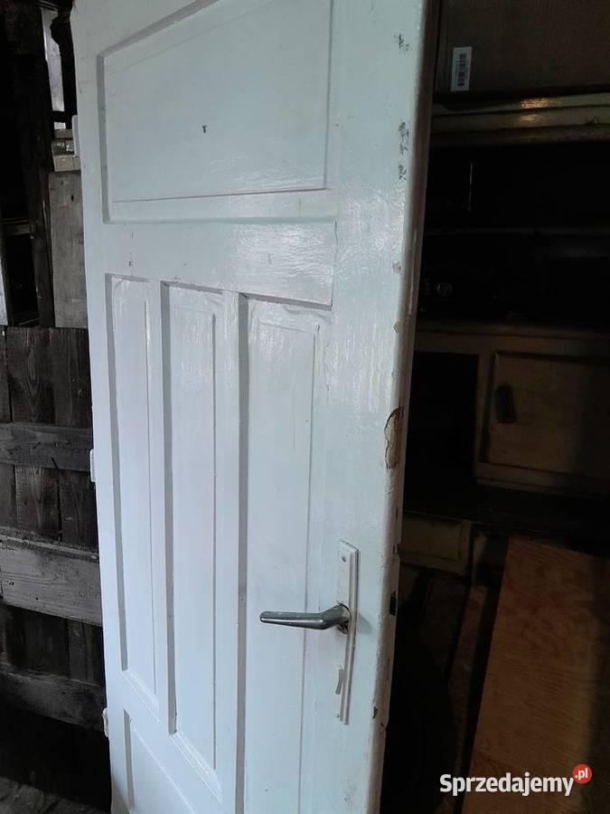 Stare drewniane drzwi zabytek PRL retro vintage