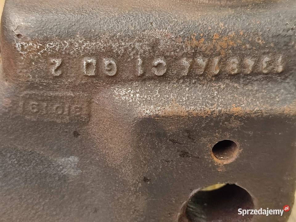 Wspornik tylnej osi napędowej 1348144C1 CASE Wilkowo