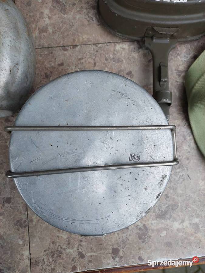 Stara wojskowa manierka menażka torba masce