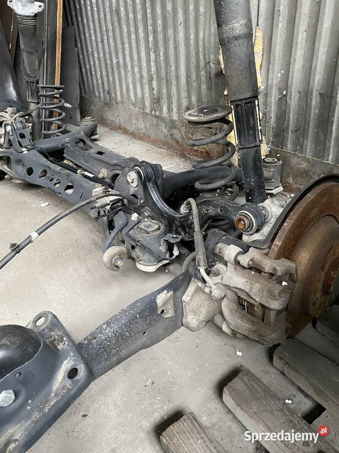 belka zawieszenie kompletne passat b8 kombi