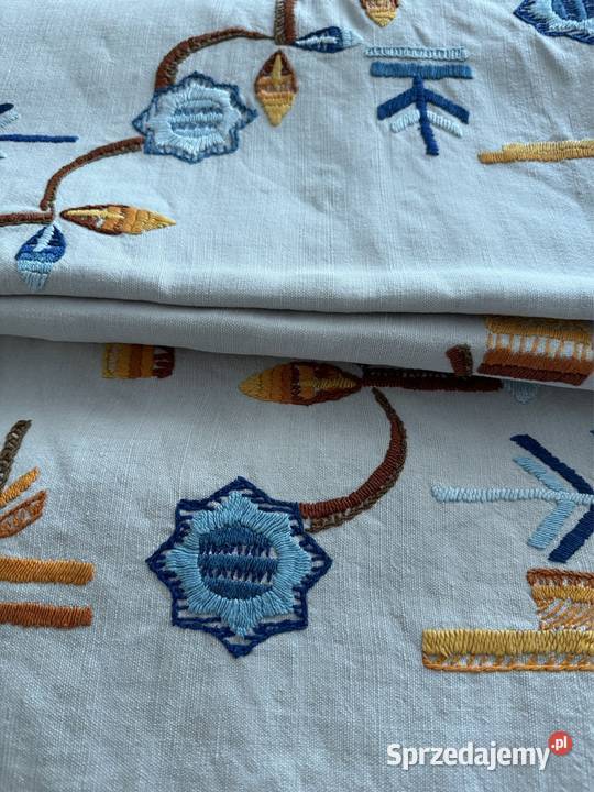 Obrus PRL lata60 te ręcznie haftowany Vintage Częstochowa