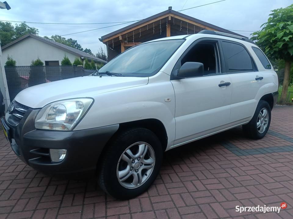 Kia Sportage 4WD USA 27 V6 175 Automat Rok produkcji 2006 Bierawa