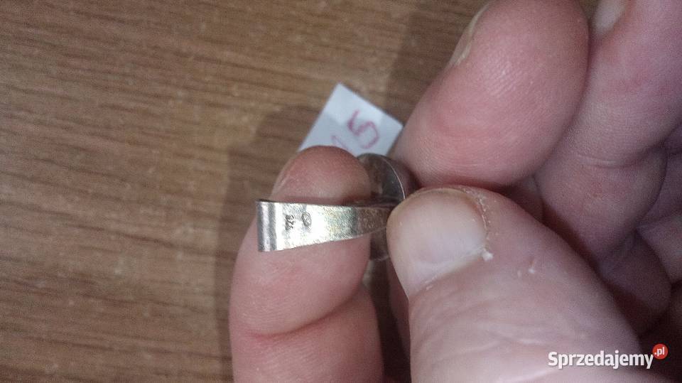 Klips srebro 925 o ciekawej fakturze Biżuteria mazowieckie Warszawa sprzedam