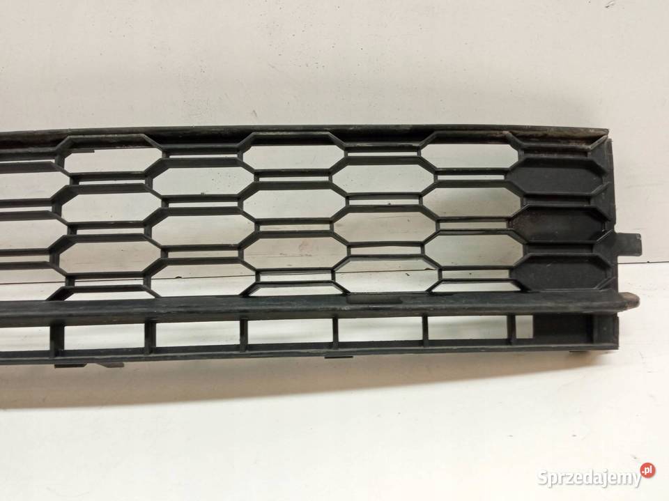 KRATKA ZDERZAKA PRZÓD 5JA853677C Skoda Rapid I sprzedam