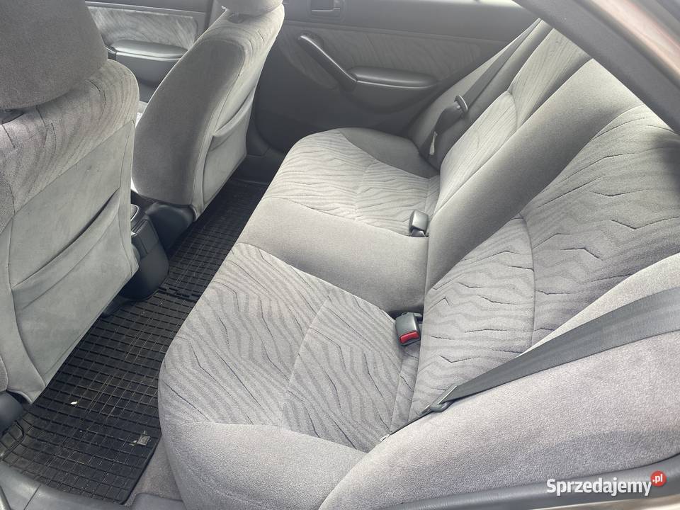 Honda civic 7 sedan 16 benzyna 7 lat w jednych