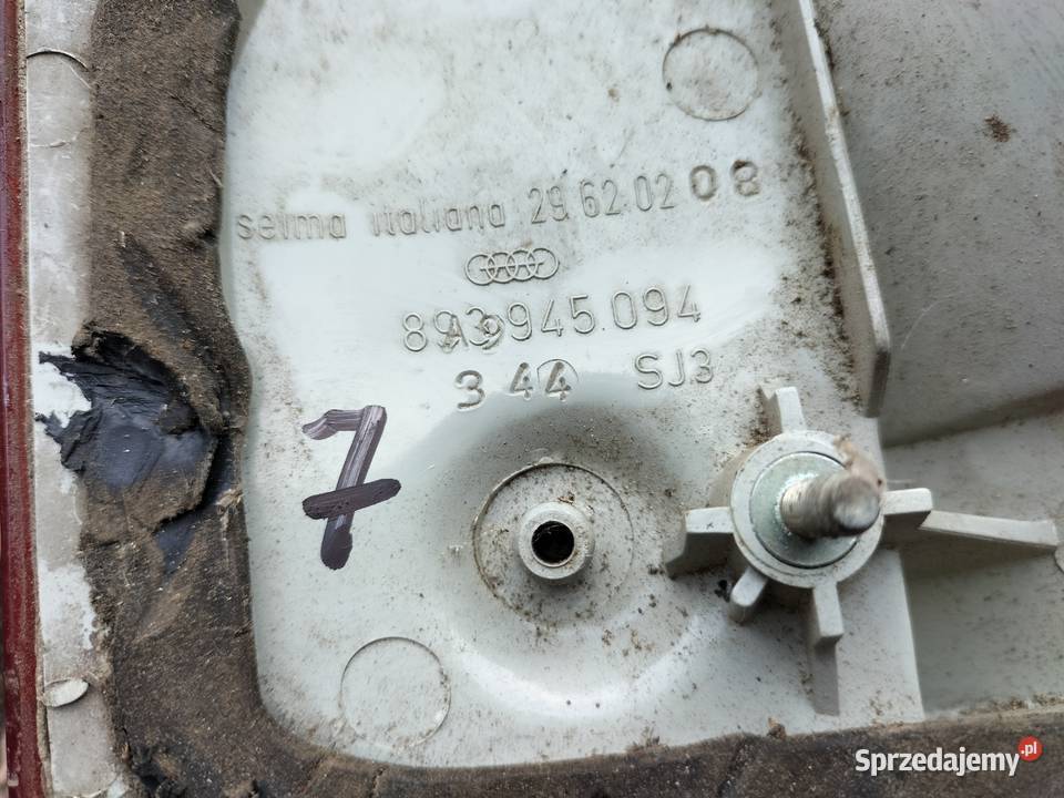 AUDI 80 B3 SEDAN B4 KOMBI LAMPA TYŁ TYLNA PRAWA prawe Kamień-Kolonia