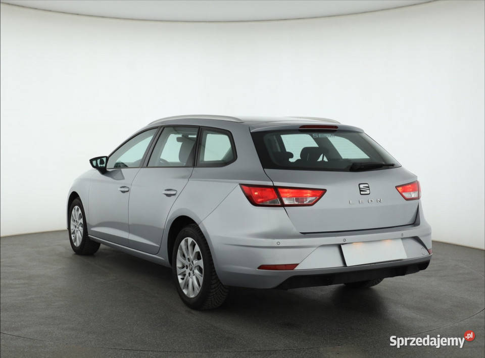 Seat Leon 12 TSI manualna Piaseczno