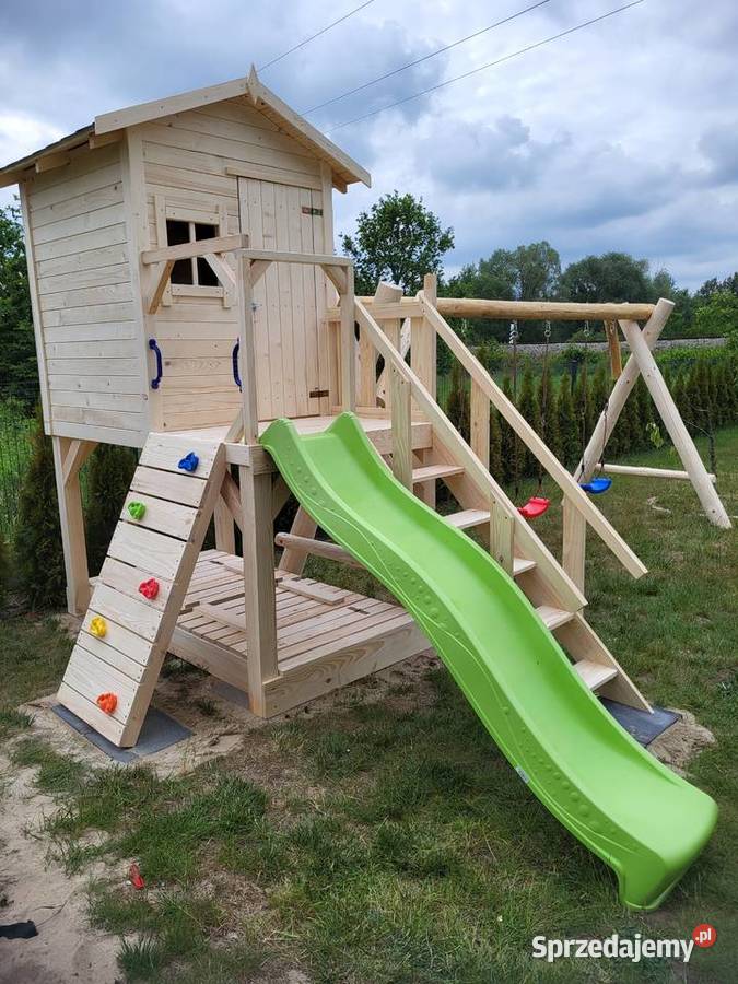 Plac zabaw Krzyś domek dzieci huśtawki ślizg Wrocław