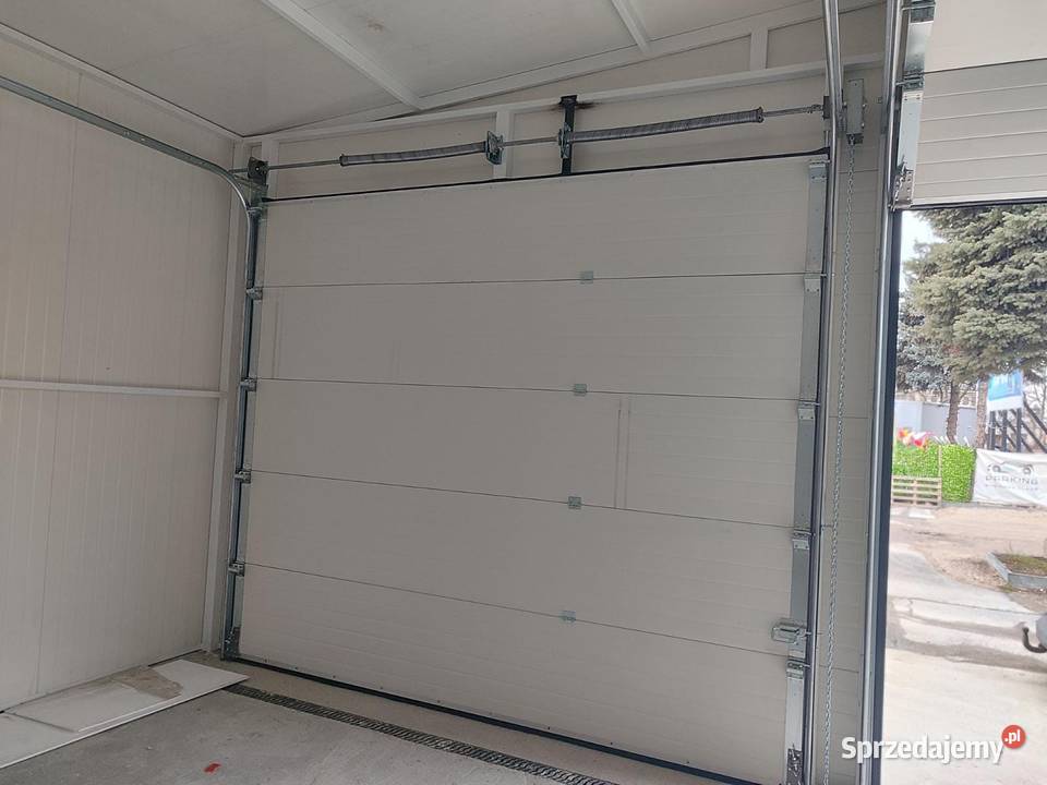 Sprzedaż Montaż Serwis bram garażowych Domaszczyn
