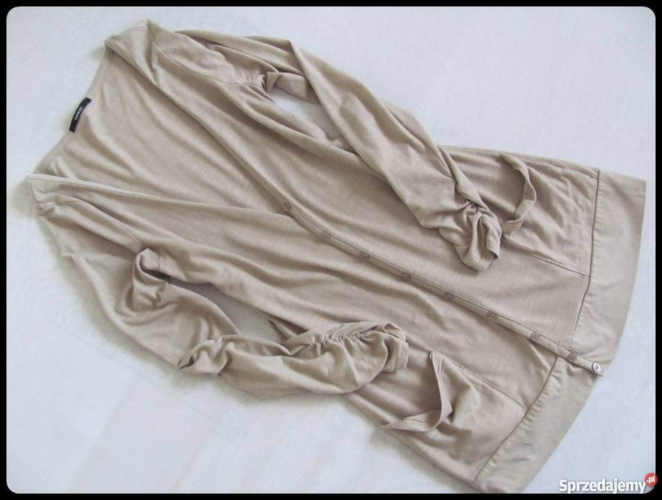 Kardigan narzutka beżowa zapinana na guziki 40 L