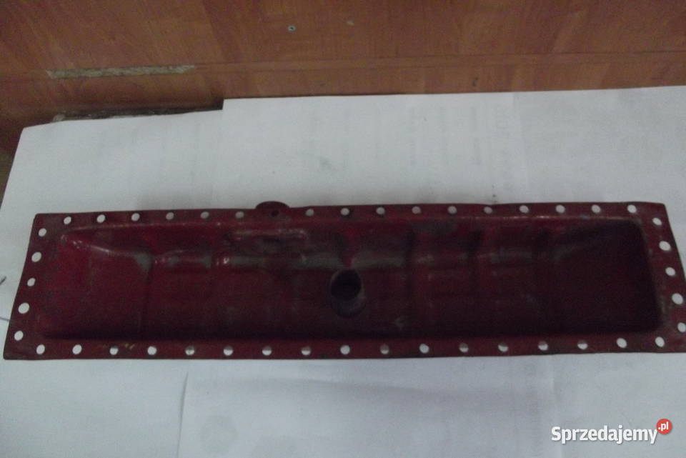 Zbiornik górny chłodnicy DT 75