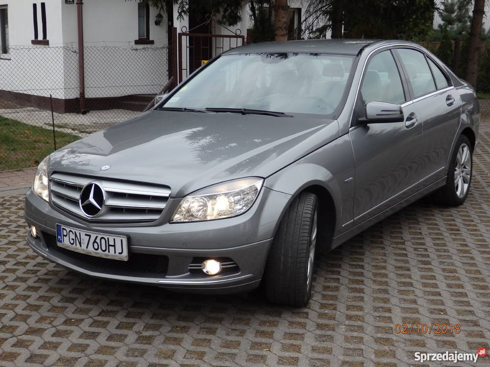 MercedesBenz w204 BlueEFFICIENCY 22cdi 170 2010 światła przeciwmgielne sprzedam